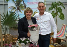 Noelia Mansilla samen met Frank Piron bij hun nieuwe Margarita Double Serie.